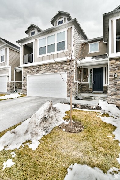 property at 1632 N Apache Rd