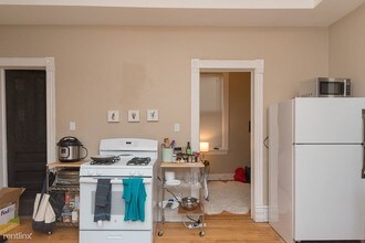 949 N Winchester Ave-Unit -Unit 2R in Chicago, IL - Building Photo - Building Photo