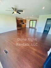388 E Noel Dr in Cadiz, KY - Building Photo - Building Photo