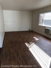 425 S 3rd Ave in Oakdale, CA - Building Photo - Building Photo