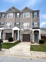 7726 Bucknell Terrace in Fairburn, GA - Building Photo