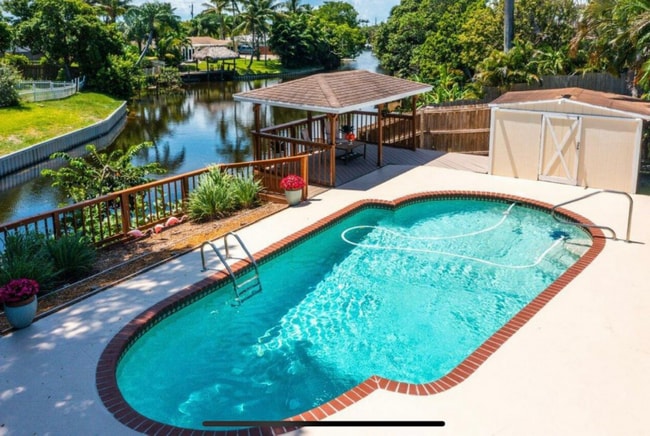 property at 988 Old Boynton Road