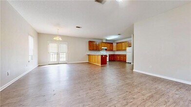 122 Grove Hill Ave in Blackshear, GA - Foto de edificio - Building Photo