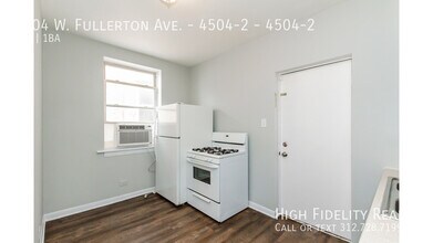 4504 W Fullerton Ave in Chicago, IL - Building Photo - Building Photo