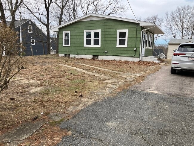 37 Lawn St in Attleboro, MA - Building Photo - Building Photo