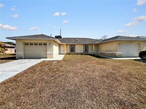 1909 SW Santa Barbara Pl in Cape Coral, FL - Building Photo - Building Photo