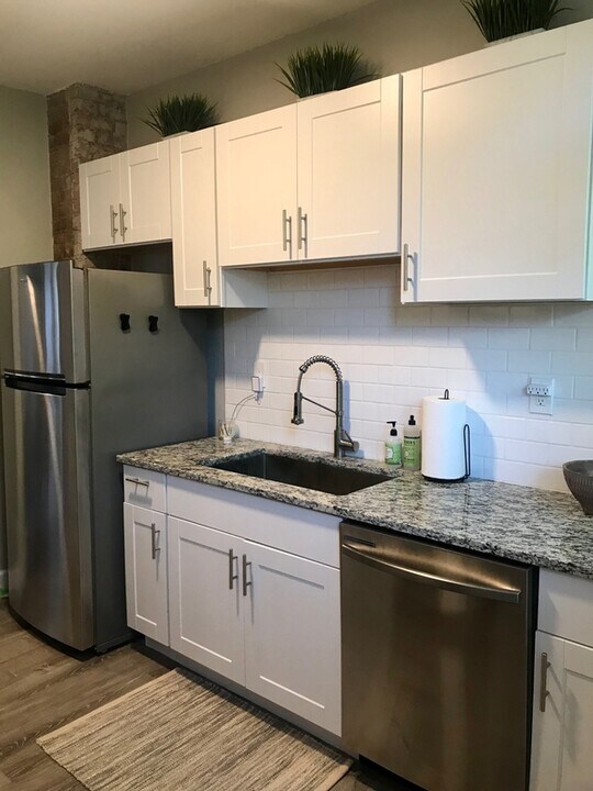 1285 W 114th St in Cleveland, OH - Building Photo