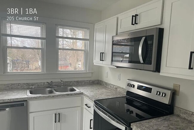 205 Church St in Versailles, KY - Building Photo - Building Photo