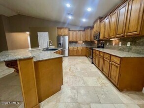 34127 N Slate Creek Dr in San Tan Valley, AZ - Foto de edificio - Building Photo