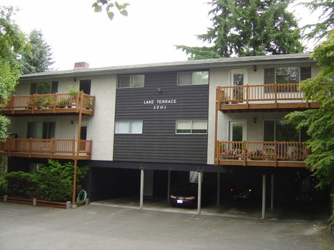 Lake Terrace Apartments in Bellingham, WA - Foto de edificio - Building Photo