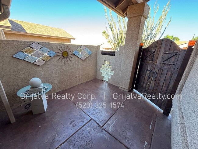 9948 E Skyward Way in Tucson, AZ - Building Photo - Building Photo