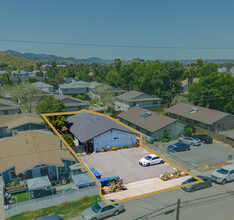 1122-24 Oro St in El Cajon, CA - Building Photo - Building Photo