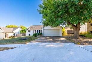 705 Dover Ln in Round Rock, TX - Building Photo