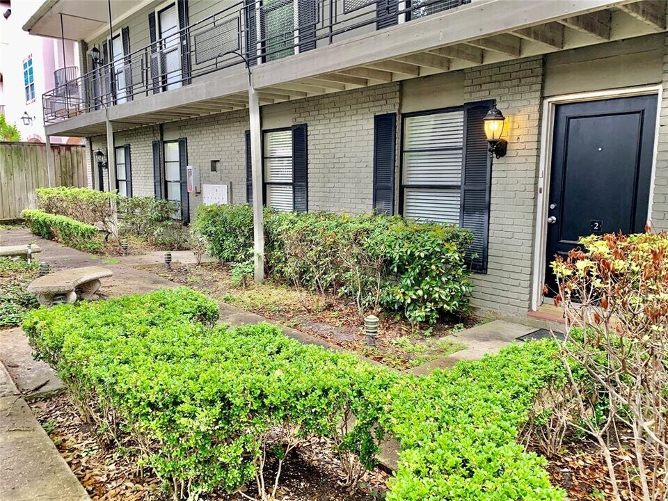 4722 Aftonshire Dr-Unit -2 in Houston, TX - Building Photo