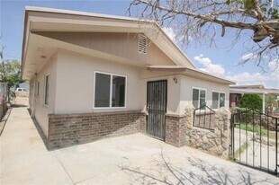 2413 San Diego Ave in El Paso, TX - Building Photo