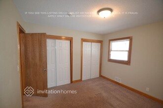 6432 Hampshire Ave N in Minneapolis, MN - Building Photo - Building Photo