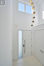 195 Port Darlington Rd in Bowmanville, ON - Building Photo - Building Photo