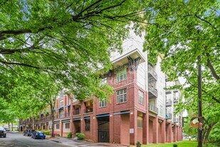 1101 W 1st St in Charlotte, NC - Building Photo