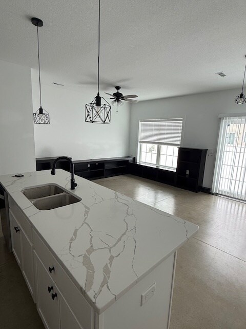 3304 Stoneway Ct in Champaign, IL - Building Photo - Building Photo