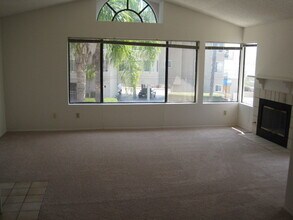 3862 Lamont St in San Diego, CA - Building Photo - Building Photo