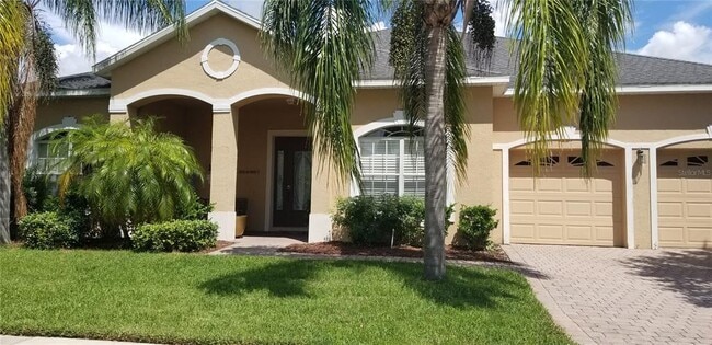 property at 8715 Cambridge Pointe Ln