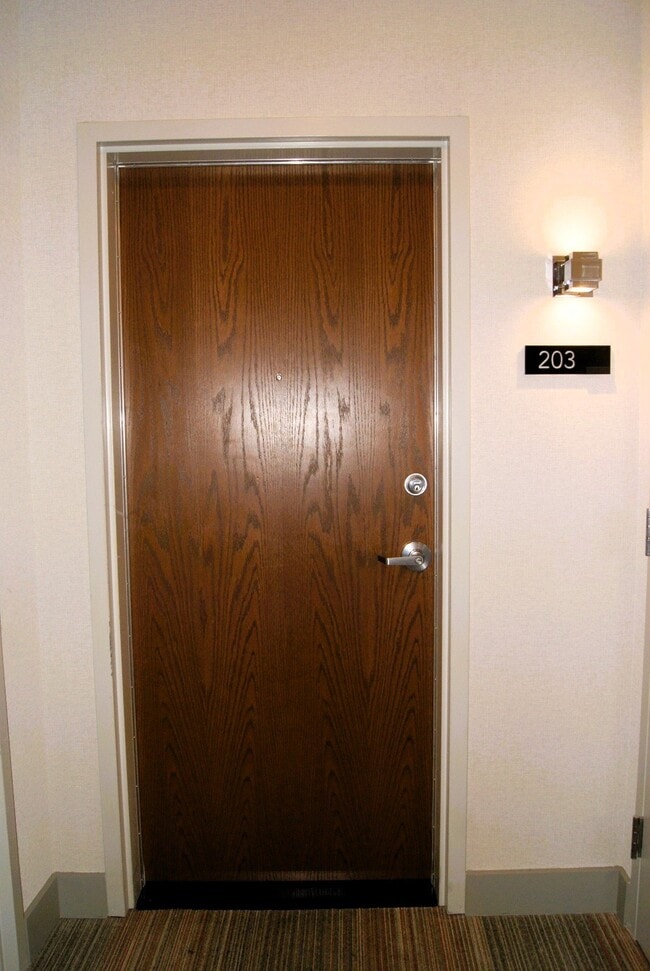 2337 Champlain St NW, Unit Apt 203