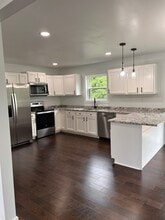 215 Linwood Dr in Centerville, OH - Building Photo - Building Photo