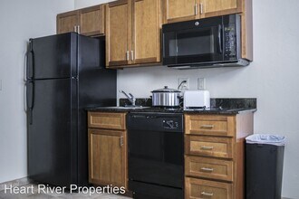1193 14th St W in Dickinson, ND - Building Photo - Building Photo