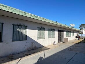705 Morgan Ave, Unit 4 in Las Vegas, NV - Building Photo - Building Photo