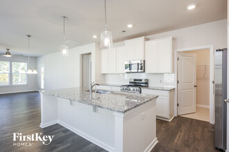 534 Hillpark Ln in Greer, SC - Building Photo - Building Photo