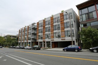 Dexter Hayes in Seattle, WA - Building Photo - Building Photo