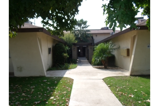 201 El Tejon Ave in Bakersfield, CA - Building Photo - Building Photo