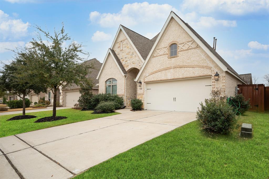 13727 Brahman Valley Ct in Cypress, TX - Building Photo