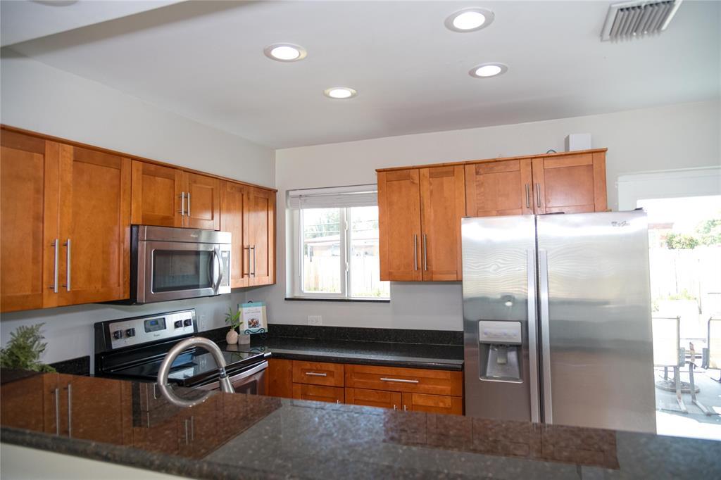 6240 NW 15th St in Margate, FL - Building Photo