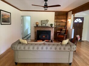 9080 Santa Lucia Rd in Atascadero, CA - Building Photo - Building Photo