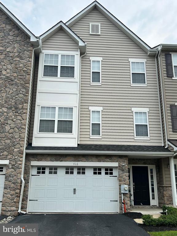 406 Jacobsen Drive