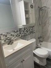 2917 Plunkett St in Hollywood, FL - Building Photo - Building Photo