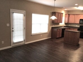 2524 Ingleside Dr in High Point, NC - Building Photo - Building Photo