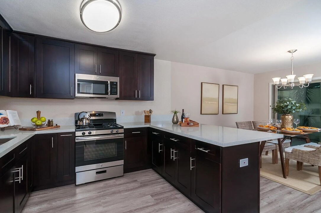 4268 Loma Riviera Ln in San Diego, CA - Building Photo