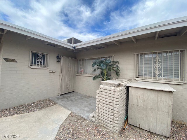 223 N 14th St in Las Vegas, NV - Building Photo - Building Photo