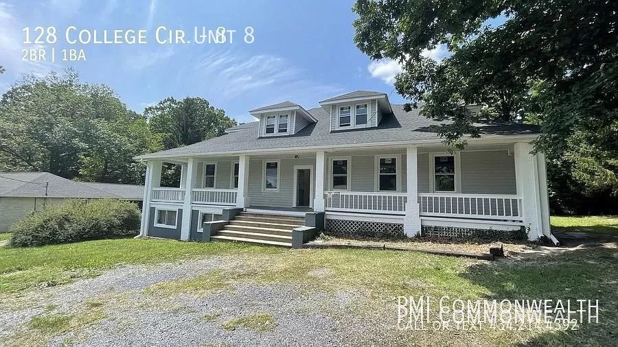 128 College Cir, Unit 8 in Staunton, VA - Building Photo