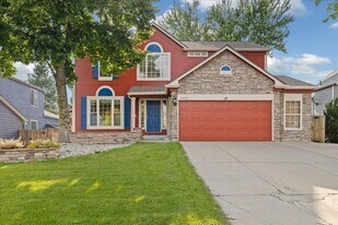 13736 W Auburn Ave in Lakewood, CO - Building Photo