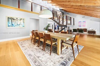 5520 Oakwood Ln in Coral Gables, FL - Building Photo - Building Photo