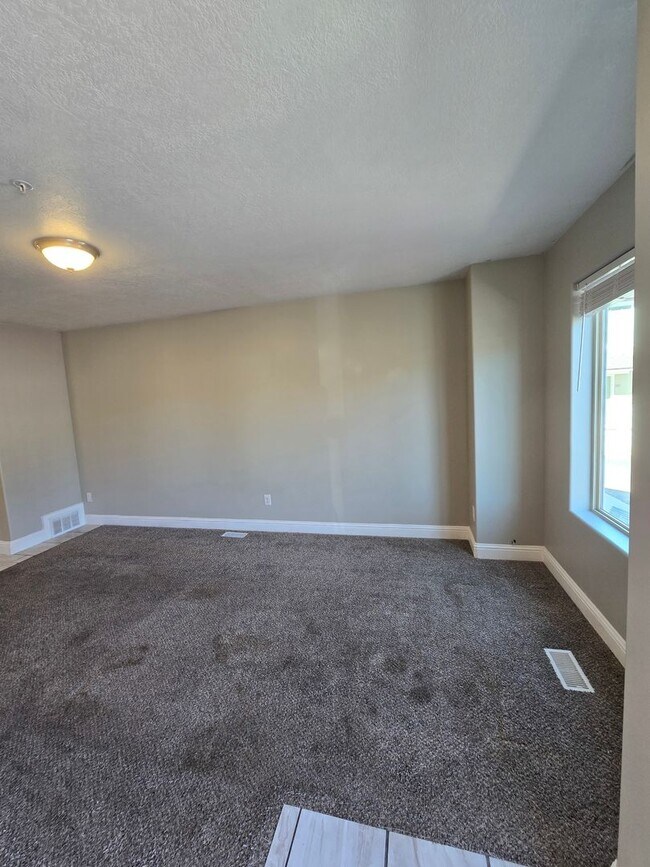 312 Cheyenne Dr in Evanston, WY - Building Photo - Building Photo