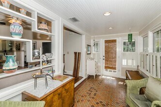 305 15th Ave NE in St. Petersburg, FL - Building Photo - Building Photo