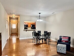 93 Foxden Dr in Fletcher, NC - Building Photo - Building Photo