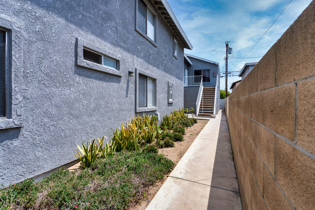 836 S Claudina St in Anaheim, CA - Building Photo - Building Photo