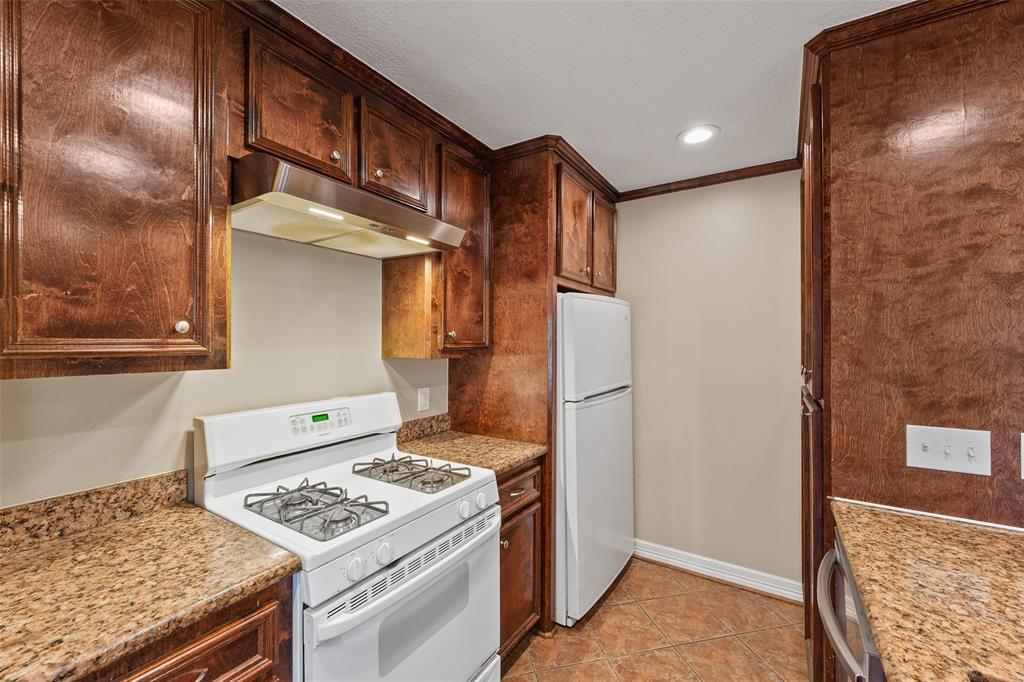 511 Turner Dr in Houston, TX - Building Photo