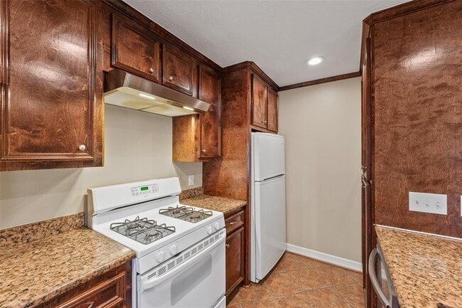 property at 511 Turner Dr