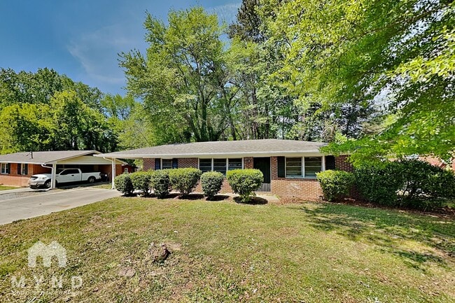 property at 2731 Carriage Ln